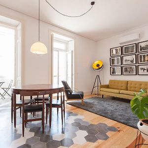 Feels Like Home Bica Modern Flat with View
